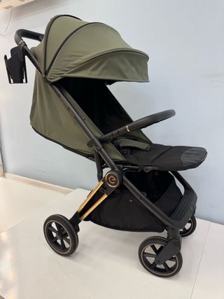 Silla de paseo nueva con accesorios