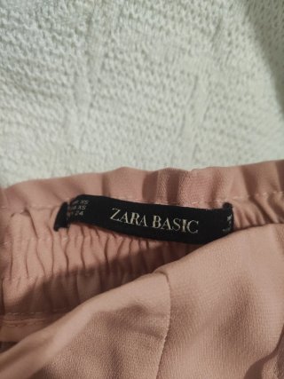 Pantalón fluido Zara rosa pastel