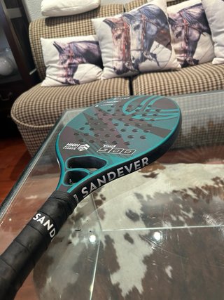Pala de pádel Babolat 900