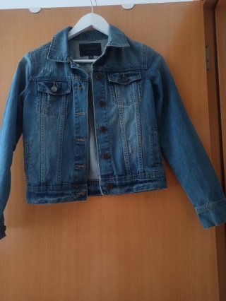 Chaqueta tejana Only azul. Talla 12 años