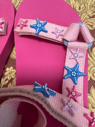 Sandalias niña con estrellas de mar