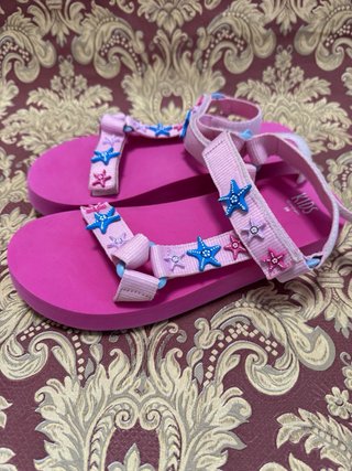 Sandalias niña con estrellas de mar