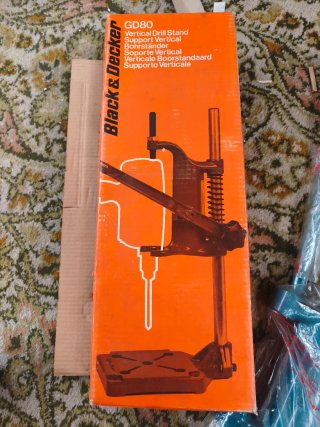 Soporte Vertical para Taladro Black & Decker GD80