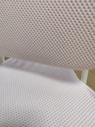 Silla escritorio infantil en color rosa.