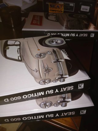 Seat 600 D Salvat 1/8