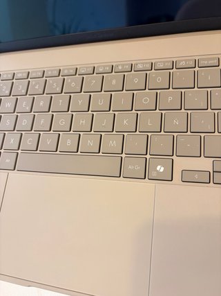 Asus Zenbook 14 Copilot+ PC