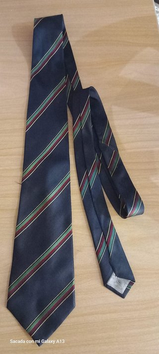 Corbata de seda clásica con rayas