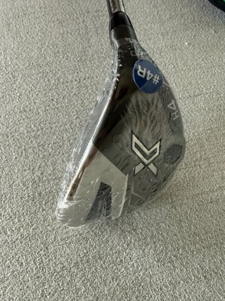 Palo Golf Híbrido XXIO H4 Varilla R Loft 20