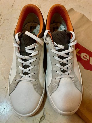 Zapatillas Levi's Marrón y Blanco