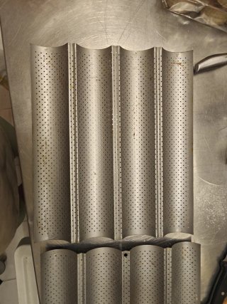 URGE 4 Bandejas para baguettes perforadas