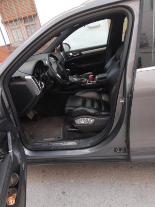 Porsche Cayenne 2011