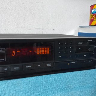 Lettore CD Tascam CD-401 MK II