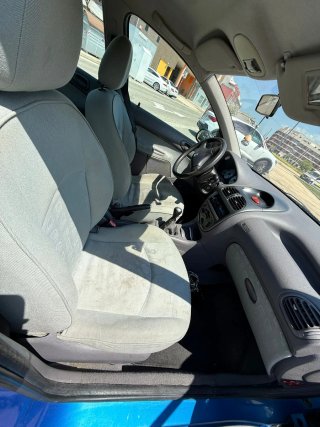 Peugeot 206 2004