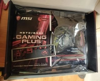Combo: Placa Base MSI + procesador intel i7 8700k