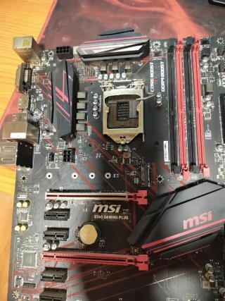 Combo: Placa Base MSI + procesador intel i7 8700k