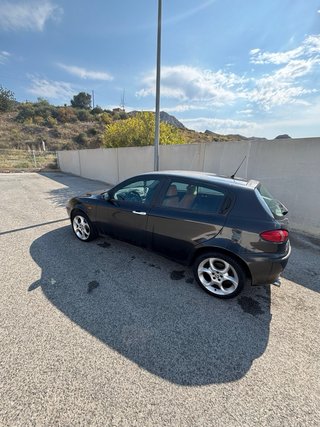 Alfa Romeo 147 2005