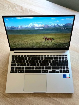 Samsung Galaxy Book (15", i7, 16GB)