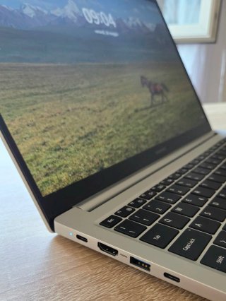 Samsung Galaxy Book (15", i7, 16GB)