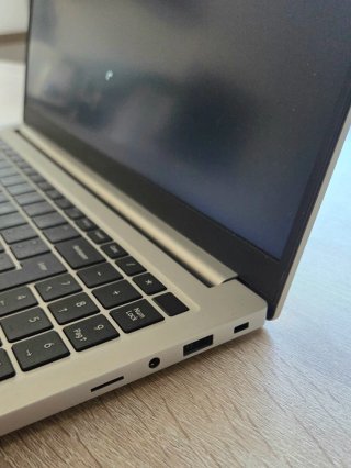 Samsung Galaxy Book (15", i7, 16GB)