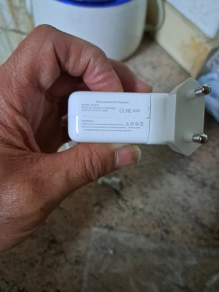 Cargador Apple 60W