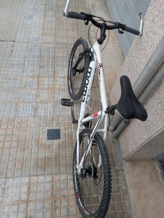 Bicicleta Moma 26 puesta a punto