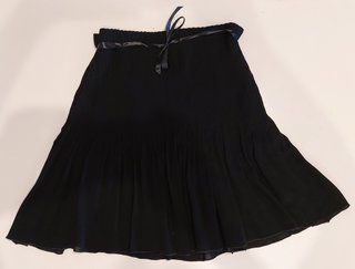 Falda Emporio Armani talla 42 super elegante