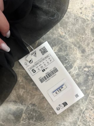 Top Zara volantes negro