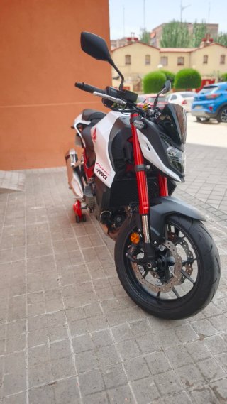 Honda Hornet 750 limitada