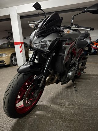 Kawasaki Z900 Full