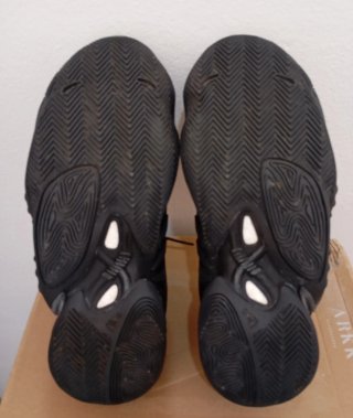 Adidas x Pharrell Williams Talla 40.5