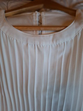 Blusa blanca plisada