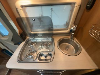 Autocaravana Knaus 650 MEG 2016