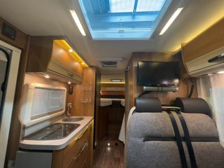 Autocaravana Knaus 650 MEG 2016