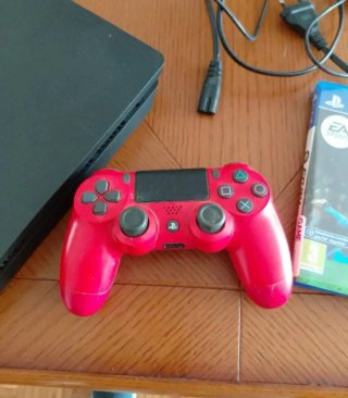 PS4 + FIFA 24 y GTA V