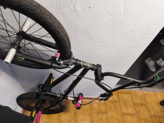 Bicicleta BMX Monster Negra