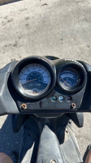 Yamaha Aerox 50cc - ¡Misil listo para disfrutar!