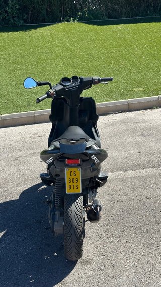 Yamaha Aerox 50cc - ¡Misil listo para disfrutar!