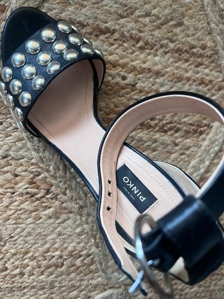 Sandalias Pinko Tacón Negro y Plata