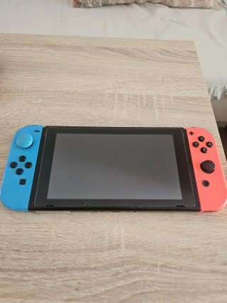 Accesorios Nintendo Switch Azul y Rojo
