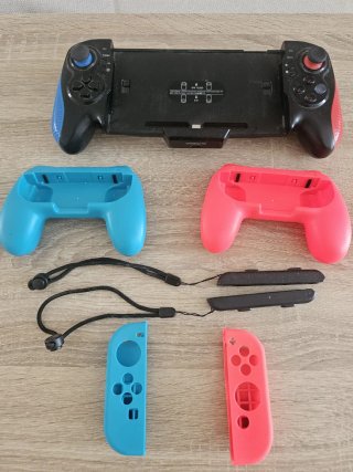 Accesorios Nintendo Switch Azul y Rojo