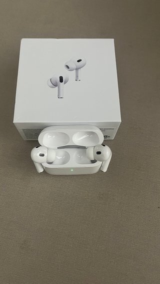 Airpods Pro 2da Gen con estuche MagSafe