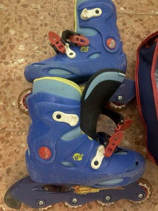 Patines en línea Decathlon Talla 33 + Coderas