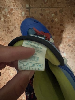 Patines en línea Decathlon Talla 33 + Coderas