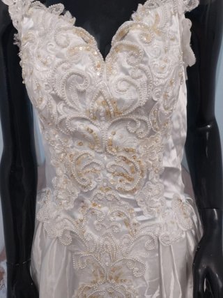 Vestido de Novia Blanco con Cola