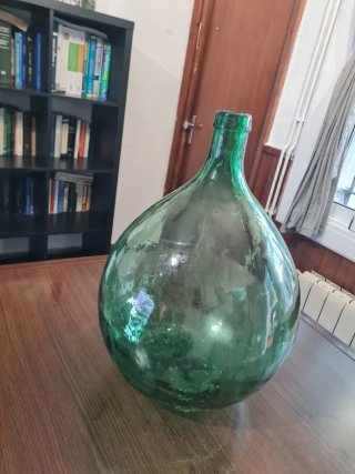 Damajuana ovalada vidrio verde soplado vintage 25L