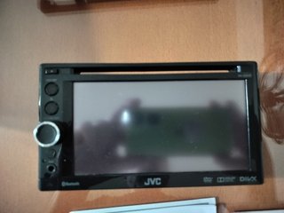 AUTORADIO JVC-AV61BT. PANTALLA 6’ TÁCTIL. 2 DIN.