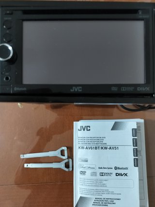 AUTORADIO JVC-AV61BT. PANTALLA 6’ TÁCTIL. 2 DIN.