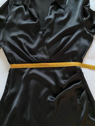 Vestido Zara satinado negro