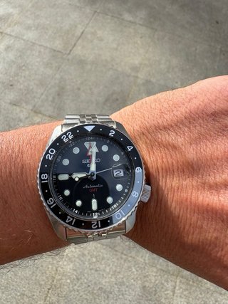 Reloj Seiko GMT Automático