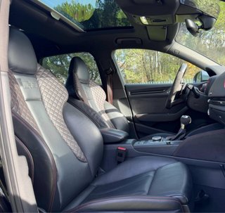 Interior Audi RS3,asientos delanteros y traseros